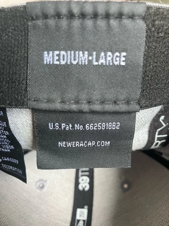 Tennessee Two-Tone Cap in Gray and Black with Subtle Logo - Picture 6 of 6